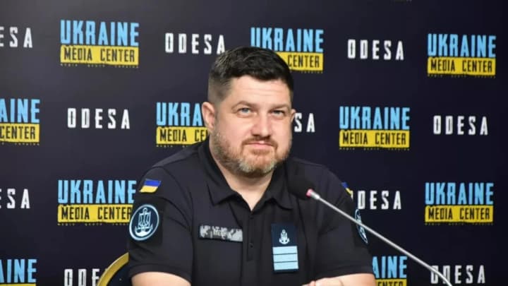 Речник ВМС підтвердив розлив нафтопродуктів в акваторії Чорного моря, яку контролює рф