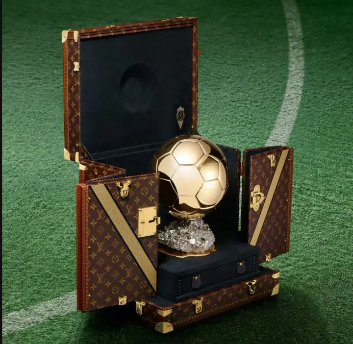Louis Vuitton представив кейс для Золотого м’яча