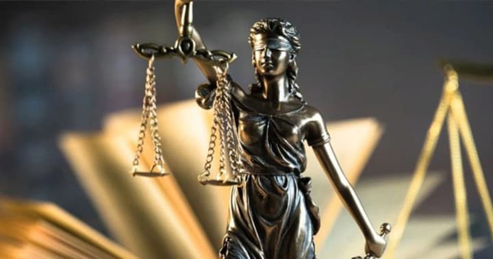 Права акціонерів банків, що виводяться з ринку, проти вседозволеності НБУ: українська реальність і досвід ЄС