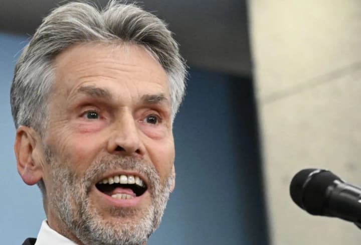 Netherlands supports use of frozen Russian assets, but there are financial risks - PM Schoof