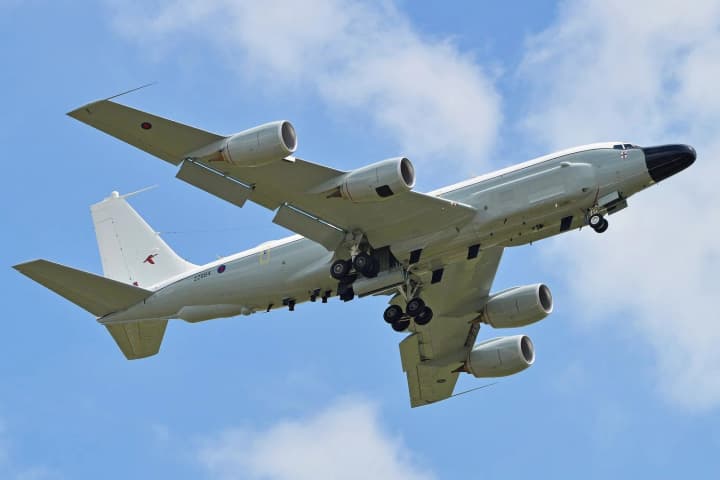 Британський Boeing RC-135W Rivet Joint прибув до Чорного моря для патрулювання - моніторинг