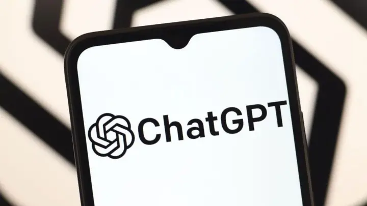 ChatGPT разрешит эротический контент для совершеннолетних пользователей уже с декабря