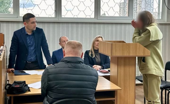 Мачуха до смерті побила 3- річного хлопчика: суд арештував підозрювану