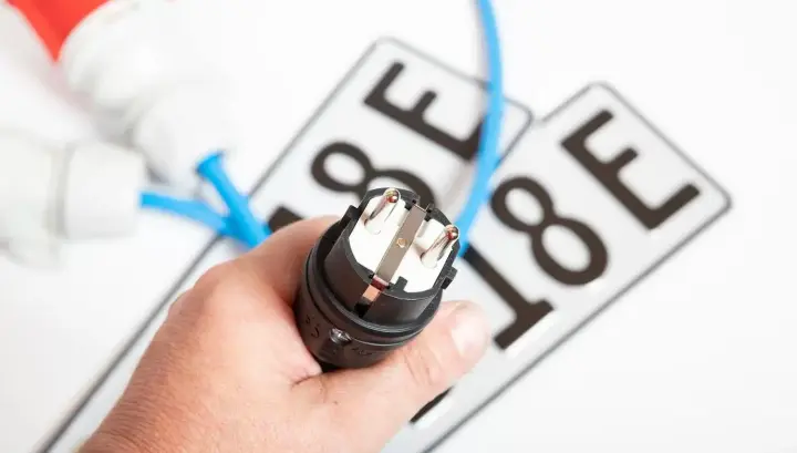 Preferential taxation of electric vehicles: will the price increase if benefits are canceled, and what will happen to the market?