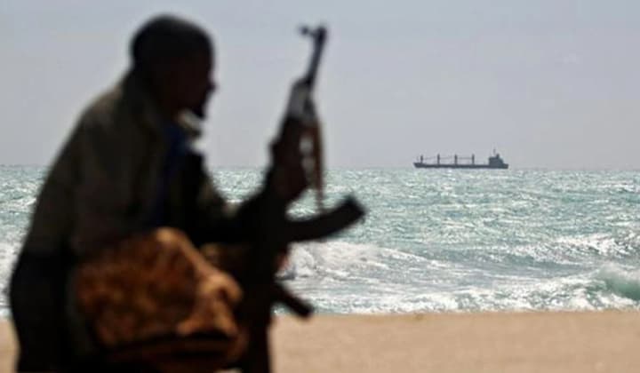 Somali pirates again: tanker attacked off the coast of Northeast Africa