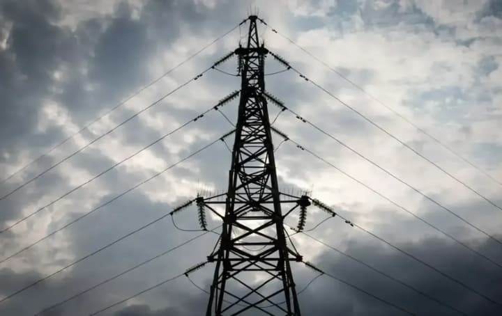 Графіки відключень світла триватимуть до кінця опалювального сезону через удари по підстанціях та зниження генерації АЕС - нардеп