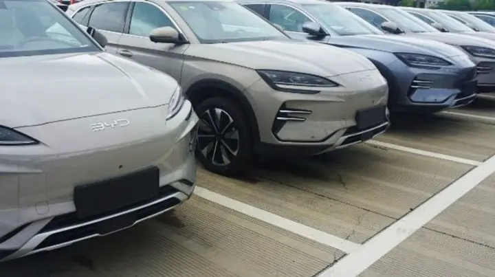 Украинцы приобрели 8,3 тыс. новых авто в ноябре: лидирует BYD - исследование