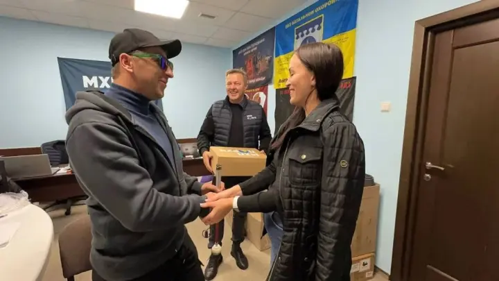 The strength to move forward: how "MHP Poruch" helps a Ukrainian Armed Forces veteran recover after losing his sight