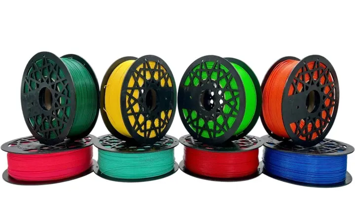 3D printer plastic in Ukraine: how filament helps development – LBL