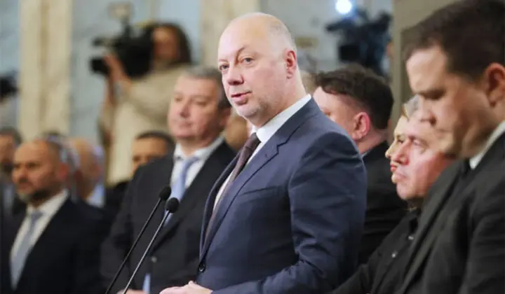 Bulgarian Parliament accepts government's resignation