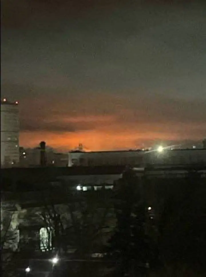 Беспилотники атаковали Саратовский НПЗ: вспыхнул пожар