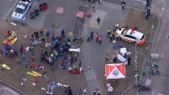 Стрілянина у Сіднеї: вже 12 загиблих, поліція шукає можливого третього нападника