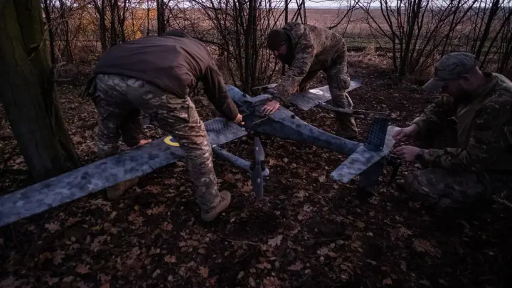 Латвия выделила 5 млн евро на дроны для Украины из-за блокировки Европейского фонда мира
