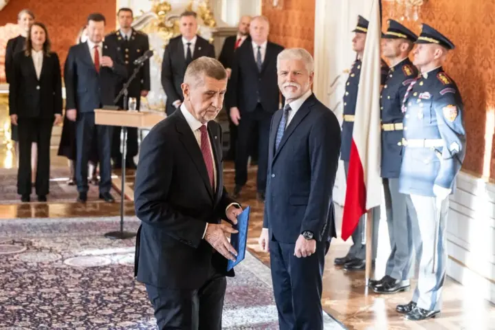 Президент Чехії Павел призначив новий уряд на чолі з Бабішем