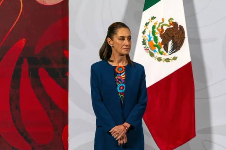 Mexico offers mediation between Venezuela and the US amid naval blockade