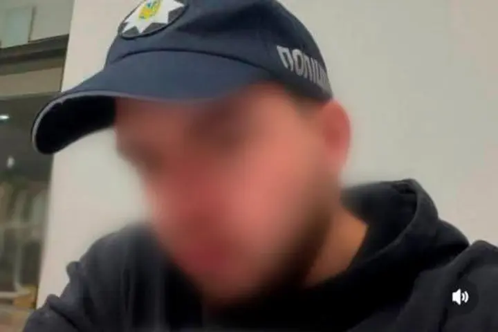 Kyivan in police uniform filmed a provocative video for likes and received a fine