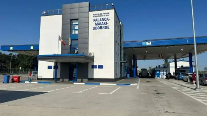 Due to Russian attacks on Odesa region, traffic on the border with Moldova is complicated: border guards announced alternative routes