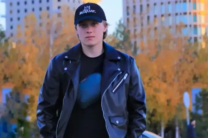 російського фігуриста десятова довічно дискваліфікували через звинувачення у сексуальному насильстві