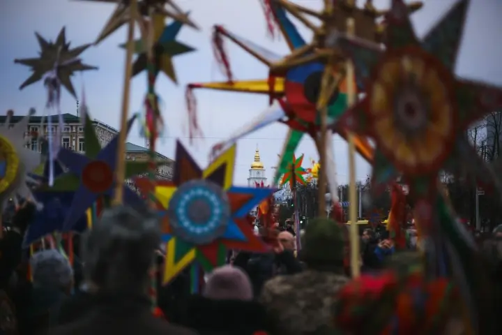 Різдвяна хода із зірками пройшла центральними площами та вулицями Києва