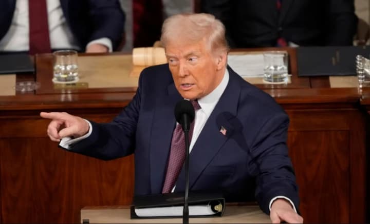 Рейтинг Дональда Трампа среди рабочего класса упал до исторического минимума – СМИ