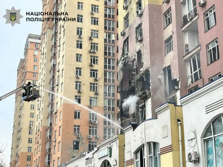 рф застосувала проти України майже 500 дронів та 40 ракет, зокрема “кинджали” - Зеленський