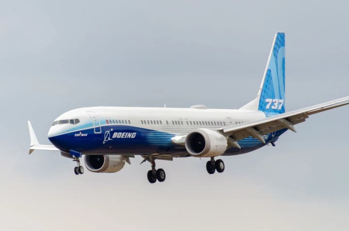 Boeing 737 MAX 10 approved for second phase of testing despite technical issues
