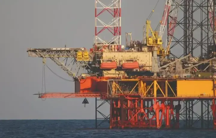 Ураження бурової установки у Каспійському морі: Генштаб ЗСУ озвучив подробиці