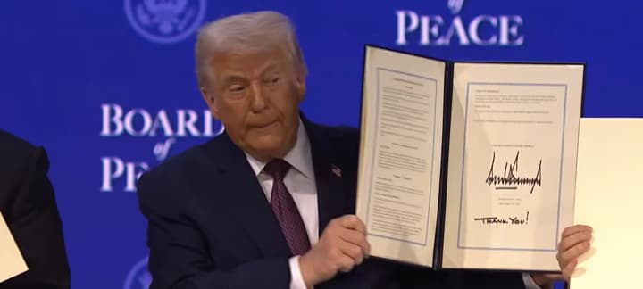 Трамп и мировые лидеры подписали хартию Совета мира в Давосе