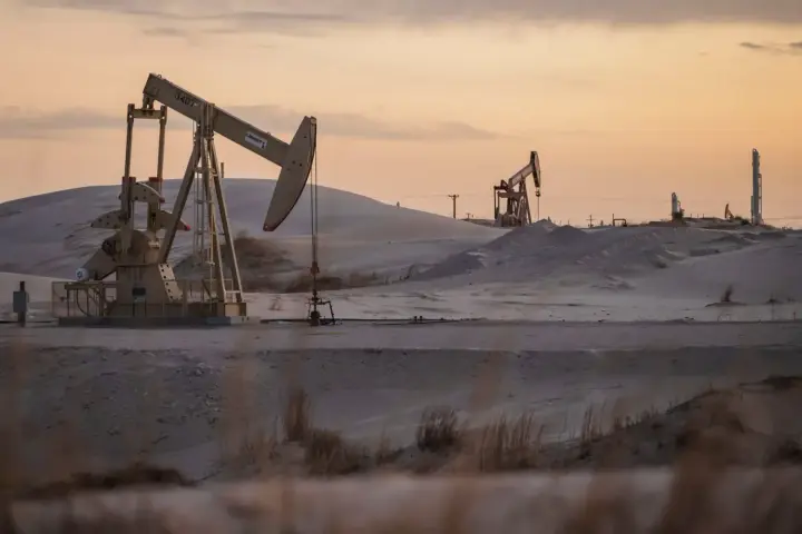 Energy Storm in the US: Arctic Cold Threatens Oil Production in Major Basins