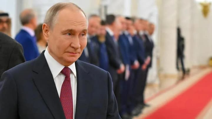 Russia's energy revenues to shrink to 22% of budget by 2026 - Bild