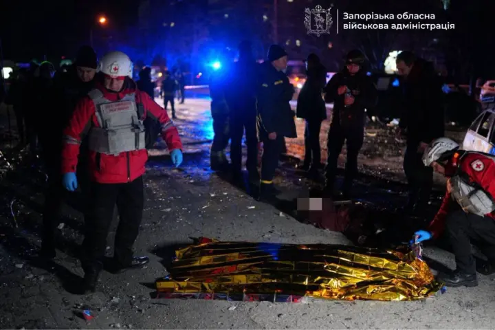 Оккупанты ударили по Запорожью: погибли 18-летние парень и девушка, есть раненые