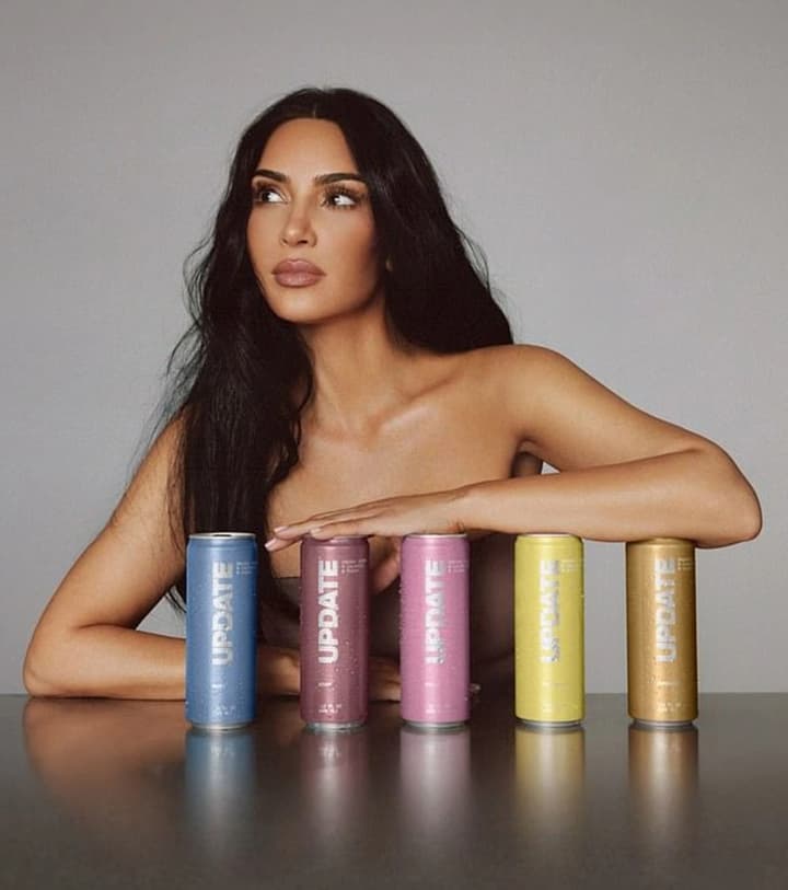 Ким Кардашьян представила новый энергетический напиток и столкнулась с критикой из-за рекламных фото