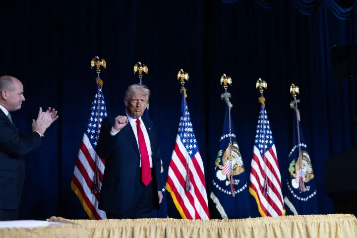 Рішення Трампа відкласти дедлайн для Ірану частково спрямоване на заспокоєння ринків - Bloomberg