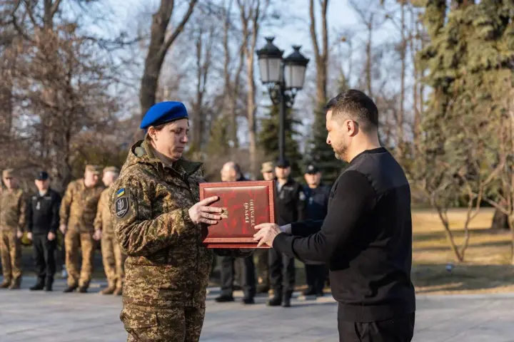 The title of Hero of Ukraine was awarded for the first time to a female National Guard soldier, Oleksandra Davydenko