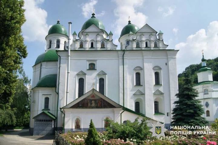 В Киеве экс-чиновника будут судить за переплату 666 тыс. грн на реконструкцию монастыря