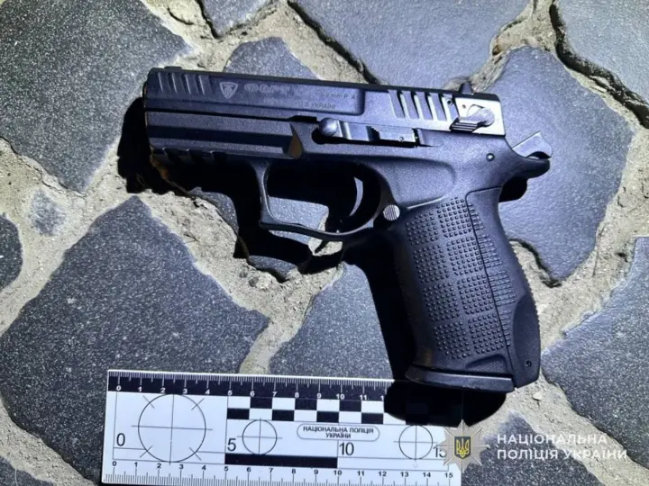 В центре Тернополя ночью из-за конфликта двух компаний произошла стрельба