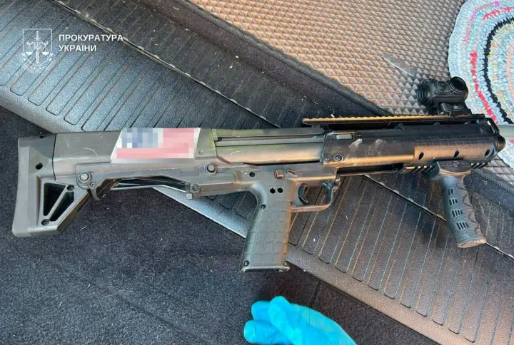 Троим мужчинам объявили подозрение за нападение на судью в Днепре