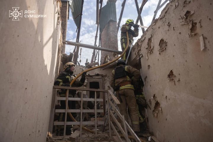 росія масовано вдарила по Сумах з артилерії, шестеро поранених