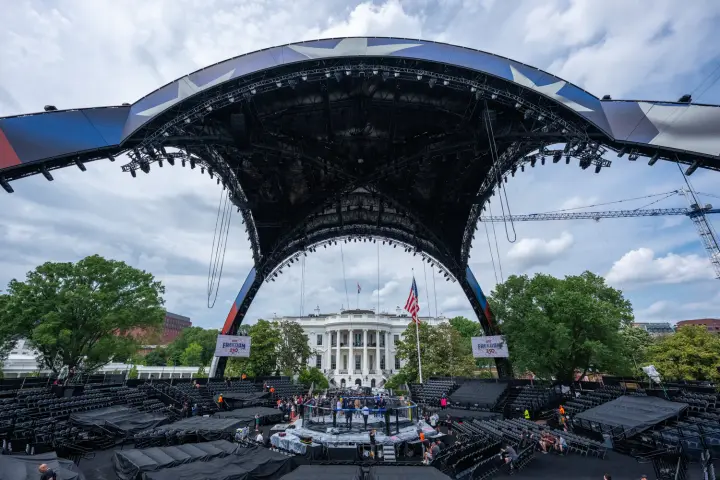 Giant cage-fighting arena installed outside White House on Trump's birthday