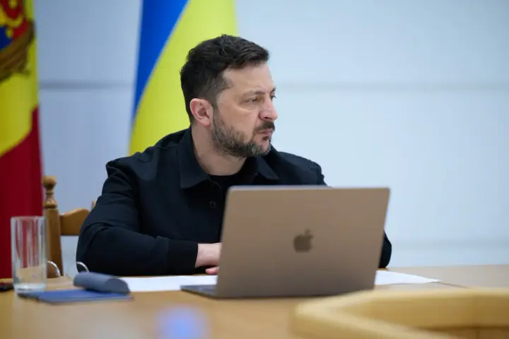 Zelenskyy discussed strikes on the Kyiv-Pechersk Lavra with Patriarch Bartholomew and invited him to Ukraine