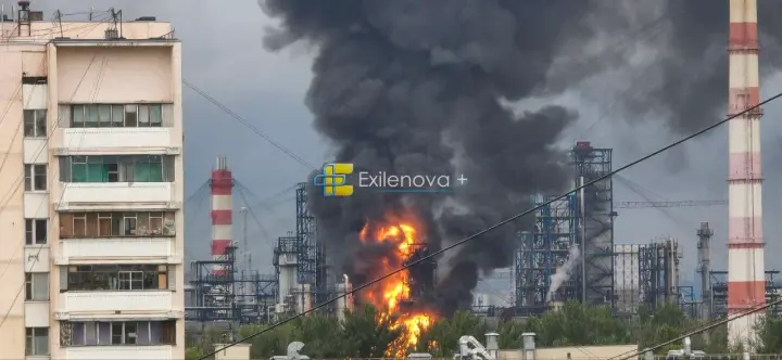 У рф повідомили про атаку дронів у москві та краснодарському краї, під ударом могли бути НПЗ і нафтобаза