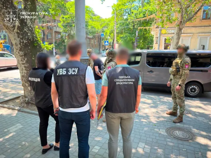 На Одещині затримали військовослужбовця, який вимагав $23 тис. за вплив на рішення ВЛК