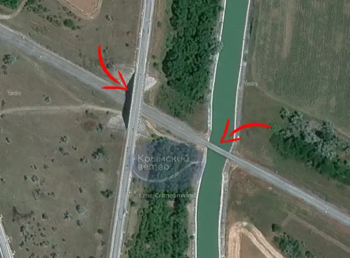 Attack on railway bridge over North Crimean Canal reported in Crimea