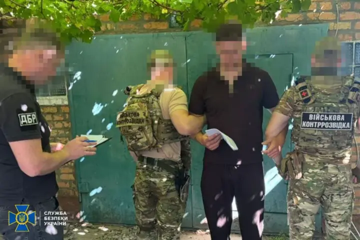 Нацгвардієць, який у російському полоні знущався з українських військових і одного закатував до смерті, отримав підозру