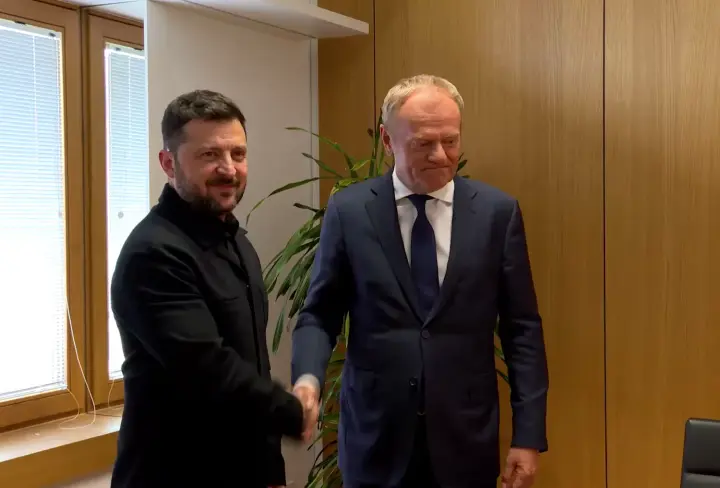 Зеленский и Туск обсудили евроинтеграцию Украины и вызовы безопасности из-за агрессии РФ