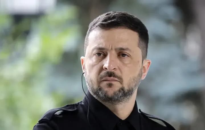 "Попри те, що він безумець" - Зеленський заявив про готовність до перемовин із путіним