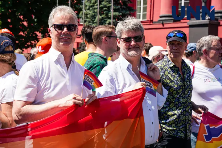 The 10th KyivPride March took place in the center of the capital - opponents gathered without clashes