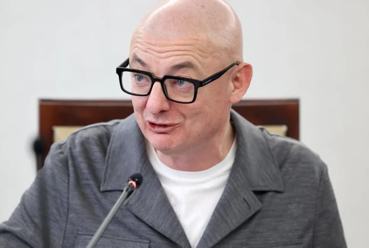 Заступник голови польського Сенату відмовився від нагород України на знак протесту