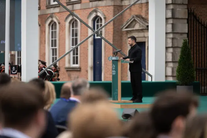 Zelenskyy urgently interrupted his visit to Ireland and warned Ukrainians about the preparation of a massive strike by the russian federation