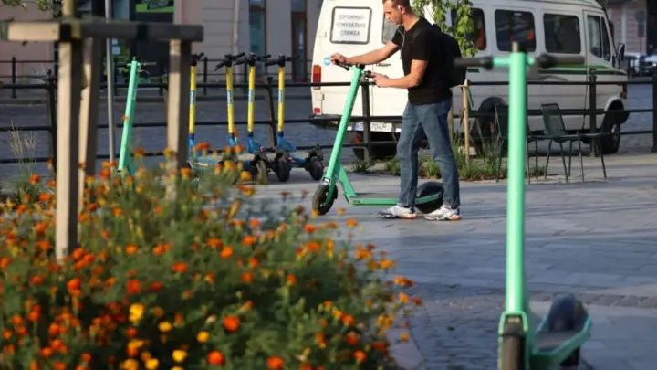 You will be able to ride only from the age of 16 and with a helmet - Lviv tightens rules for using electric scooters